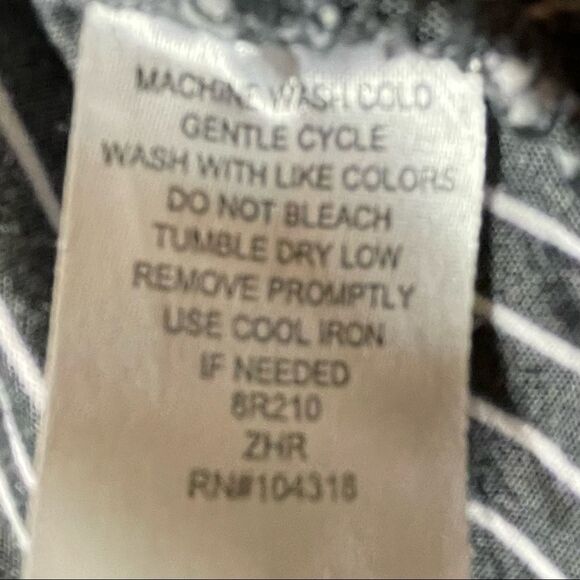 Planet gold striped cotton button up size M - Picture 9 of 10